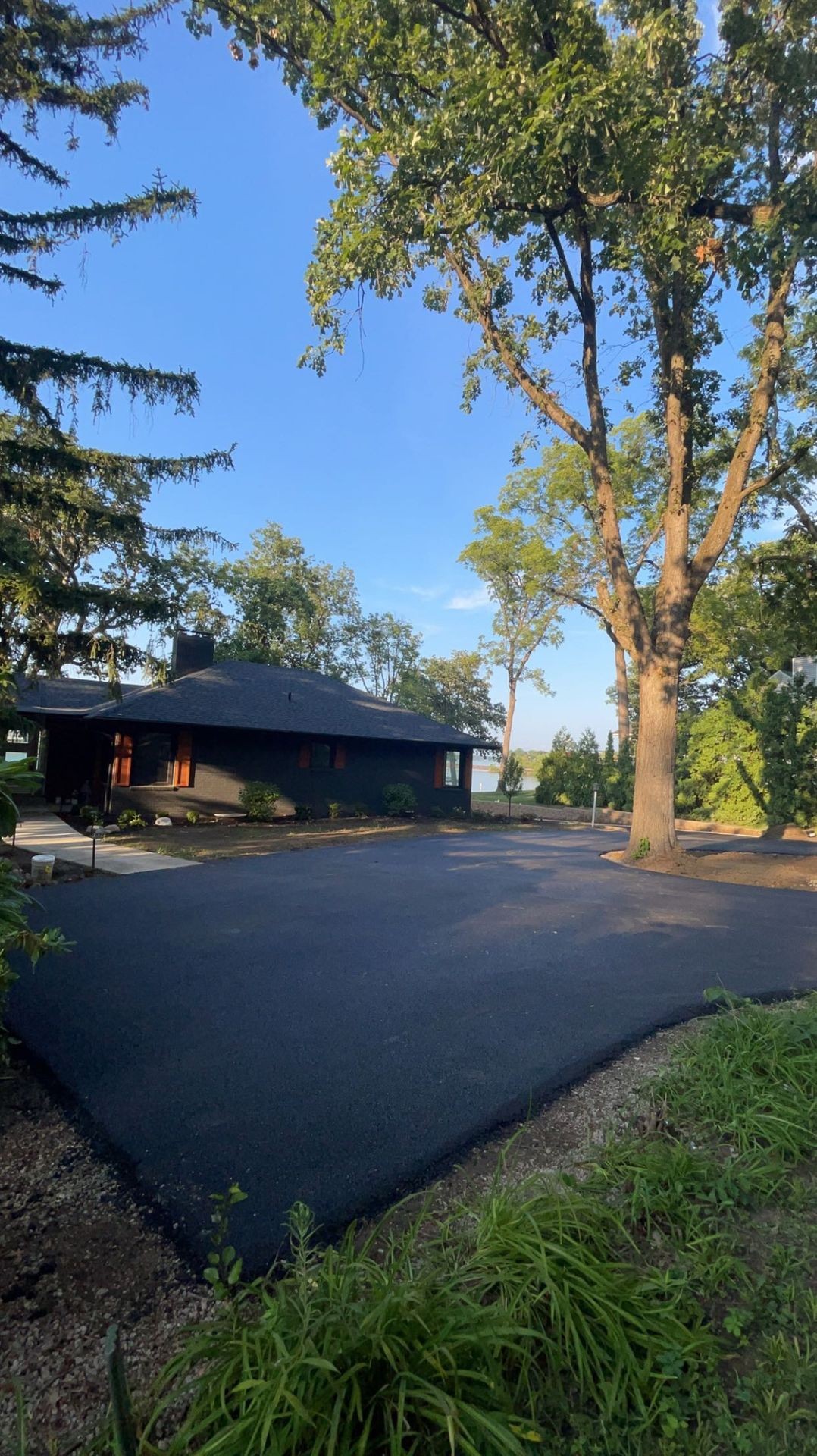 Driveway and Parking Lot Repair and Resurfacing